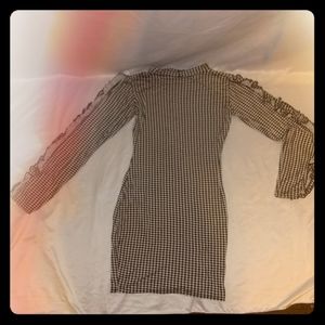 Gignham style Long ruffle sleeves dress